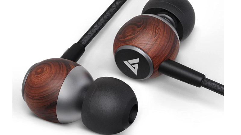 Boult Oak earphones