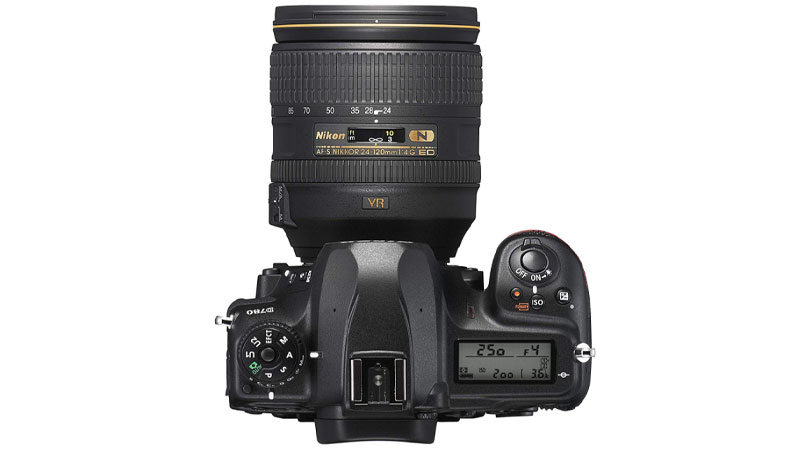 Nikon D780